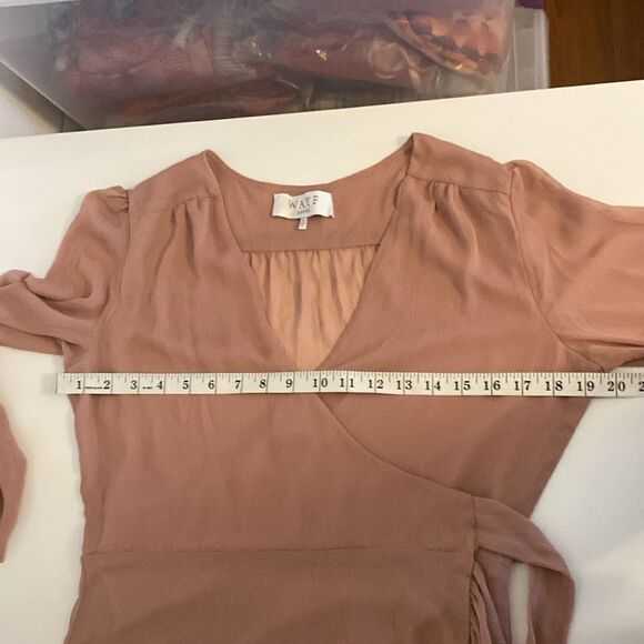 WAYF Blush Pink Long Sleeve Flowy Wrap Dress Size Large - Picture 13 of 14